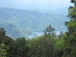 景信からの相模湖